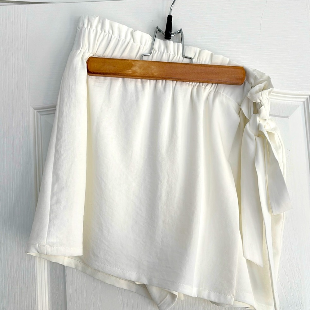 White skort